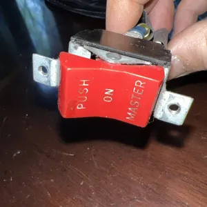 Mooney M20F MASTER BREAKER SWITCH